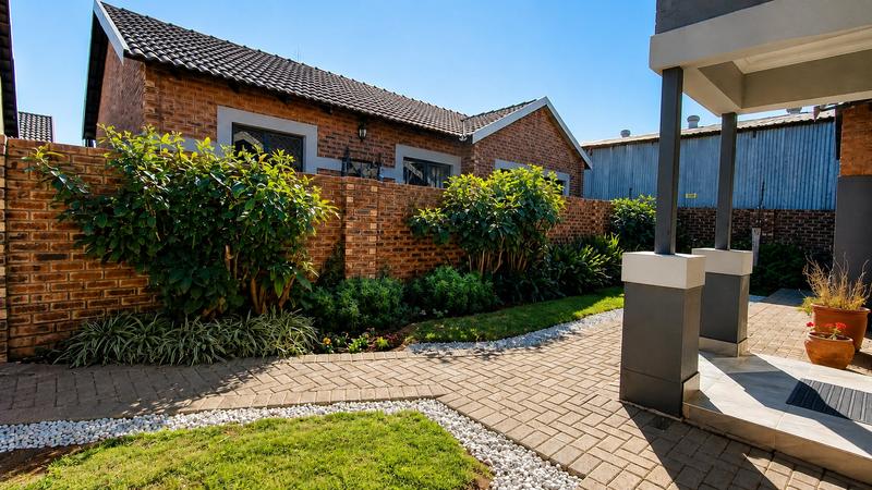 2 Bedroom Property for Sale in Heuwelsig Free State